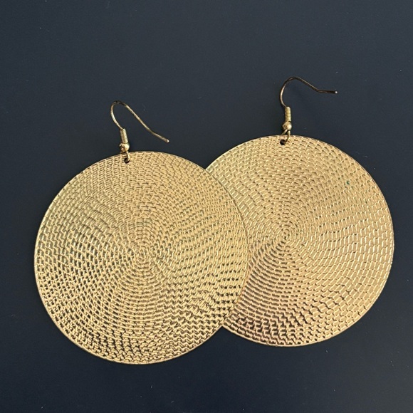 🖤NWOT Elegant Gold Tone Disc Earrings - Picture 2 of 6